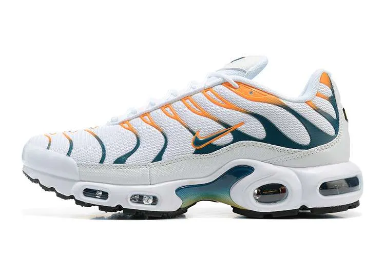 AIR MAX PLUS TN 'HIKING CARABINE WHITE KUMQUAT MARINA'